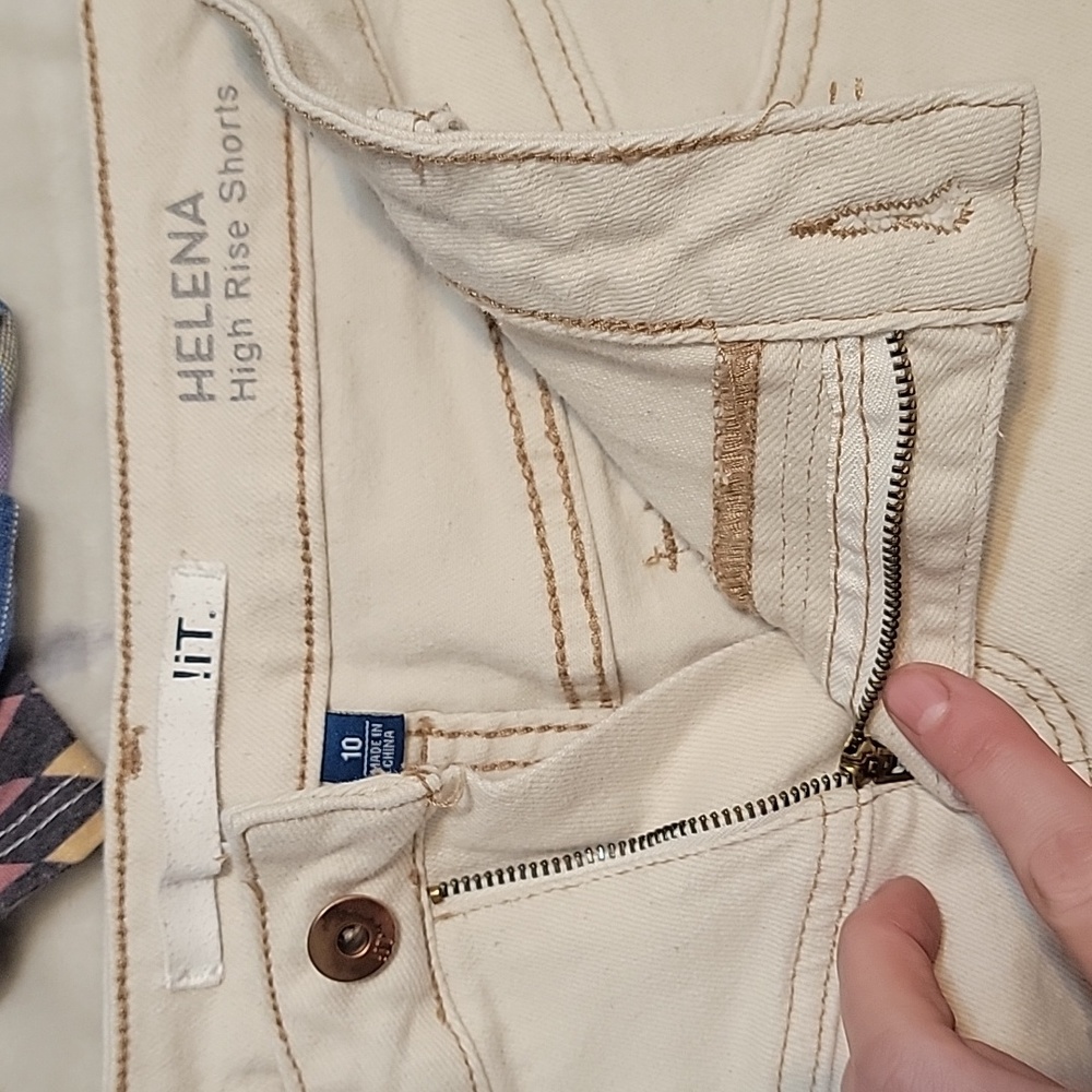 ☘️3/$30 !iT Retro High Rise Shorts - Picture 4 of 6